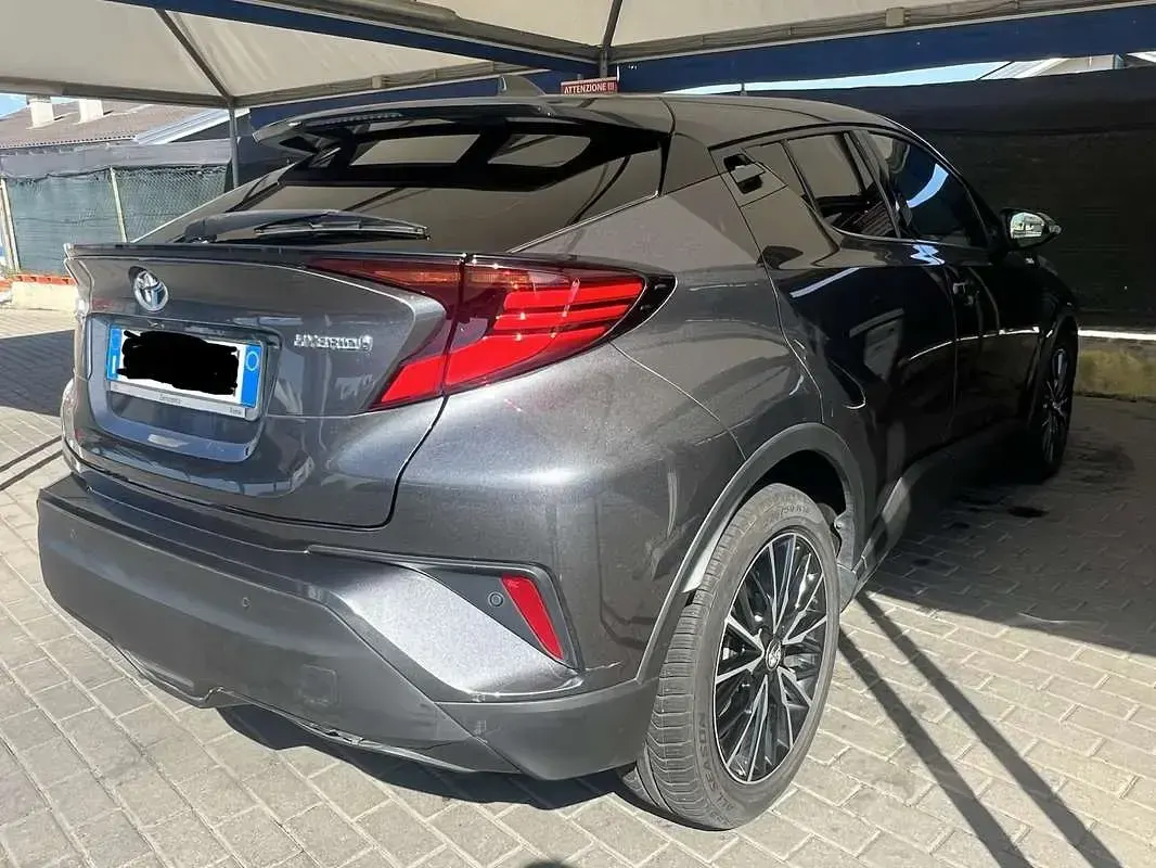 Usata Toyota C-HR Lounge 98 CV (72 kW) 2020 SUV