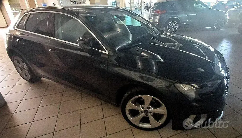 Usata Audi A3 Advanced 116 CV (85 kW) 2024 Grigio Berlina