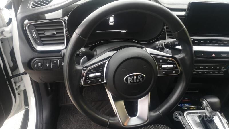 Usata Kia XCeed 141 CV (103 kW) 2021 Bianco SUV