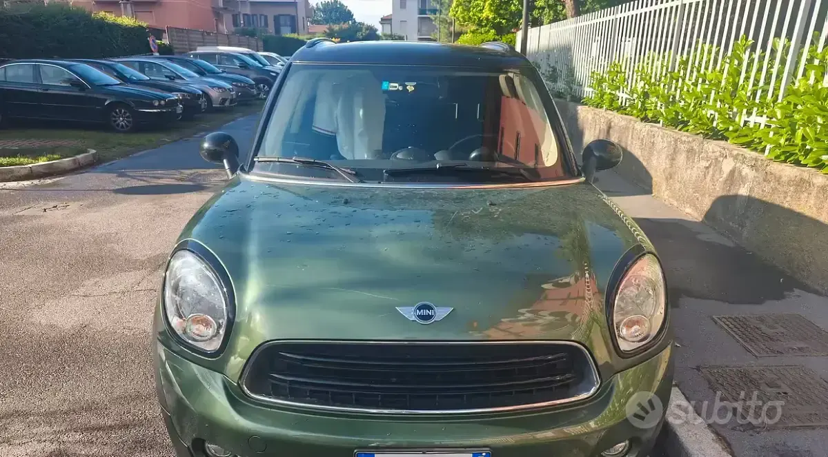 Usata Mini Cooper D 111 CV (81 kW) 2015 Verde Utilitaria