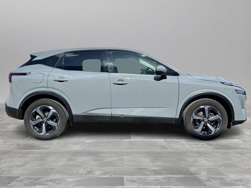 Usata Nissan Qashqai N-Connecta 140 CV (102 kW) 2023 Gray SUV
