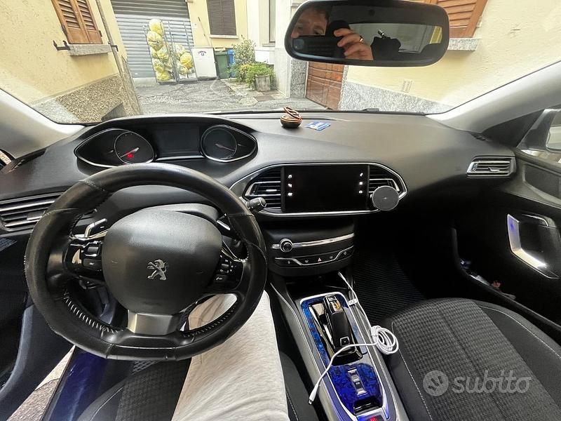 Usata Peugeot 308 131 CV (96 kW) 2018 Grigio Station wagon