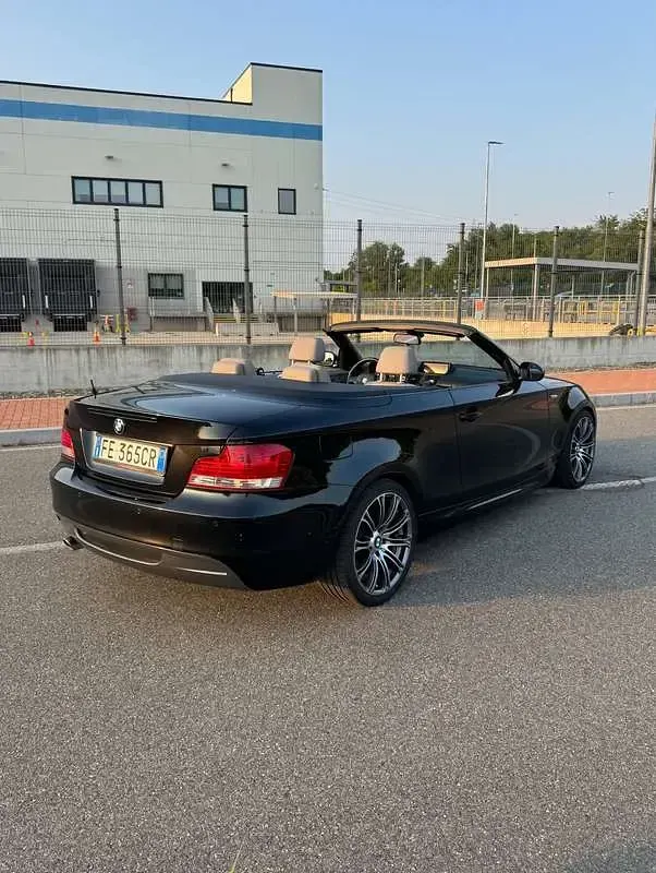 Usata BMW 120 Cabriolet M Sport 177 CV (130 kW) 2009 Nero Cabrio