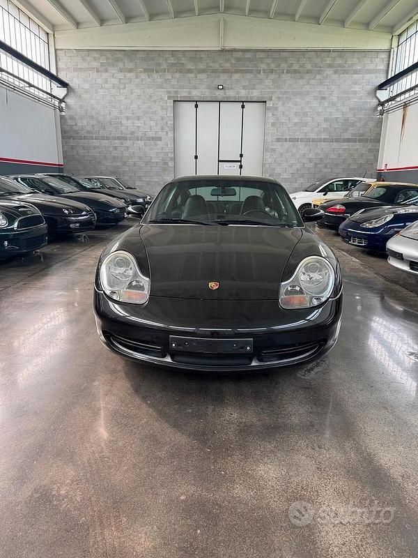 Usata Porsche 911 Carrera 4 300 CV (220 kW) 2001 Nero Coupé