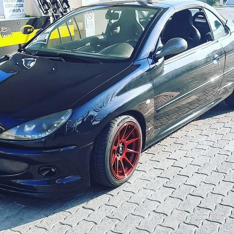 Usata Peugeot 206 CC 2003 Nero Cabrio