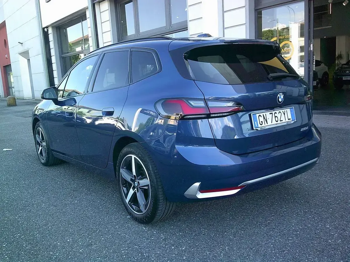 Usata BMW 218 Active Tourer Luxury Line 150 CV (110 kW) 2021 Blu/azzurro Monovolume