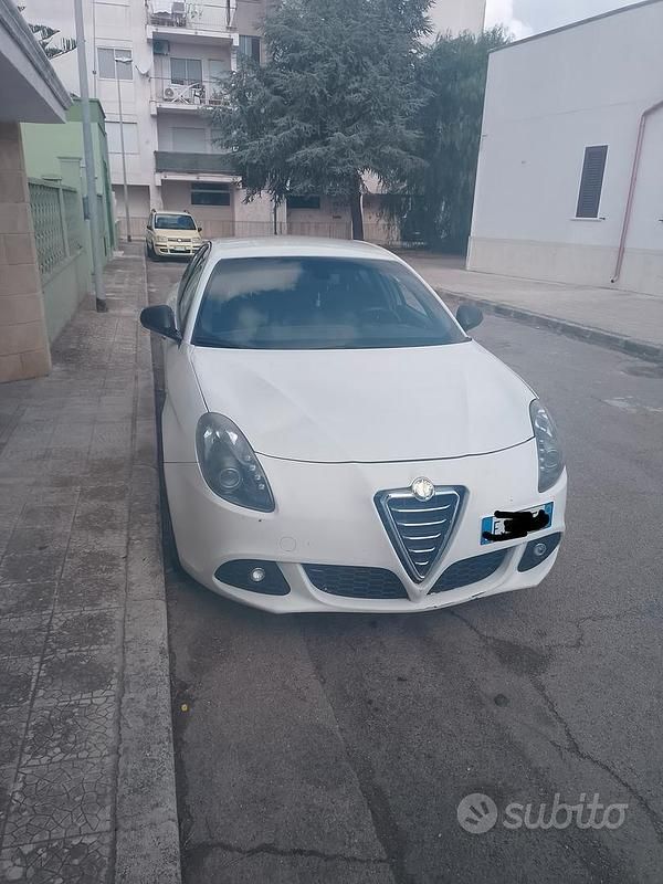 Usata Alfa Romeo Giulietta 120 CV (88 kW) 2015 Utilitaria