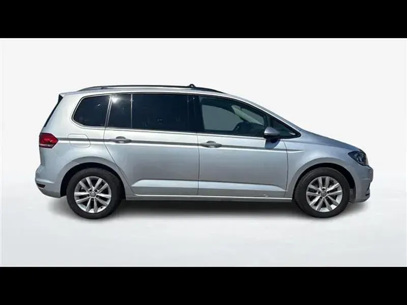 Usata VW Touran Business 115 CV (84 kW) 2019 Grigio chiaro Monovolume