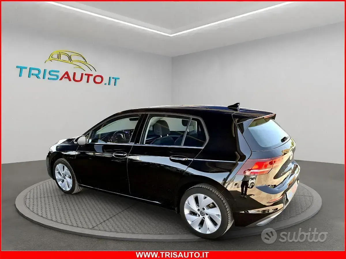 Usata VW Golf VIII Style 150 CV (110 kW) 2025 Nero Utilitaria