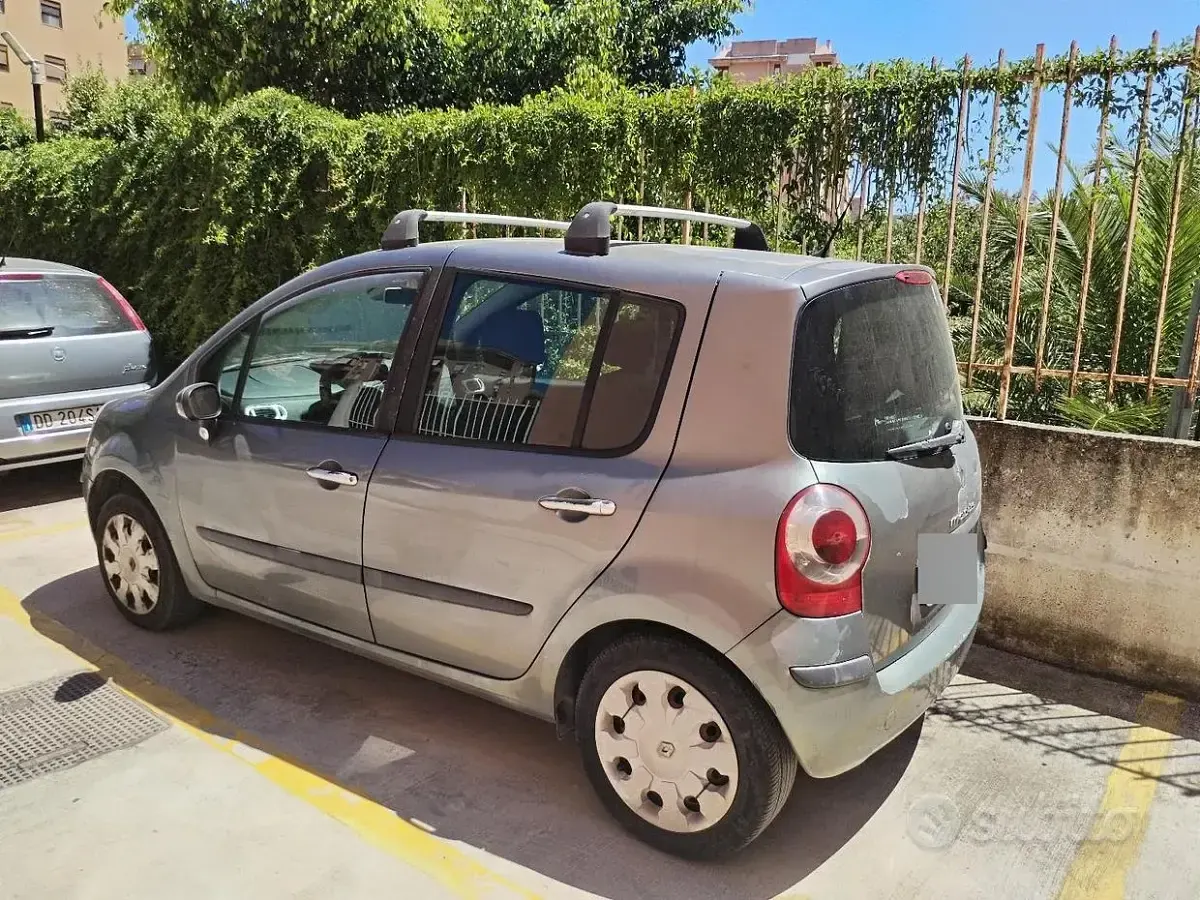 Usata Renault Modus 106 CV (77 kW) 2007 Grigio Monovolume