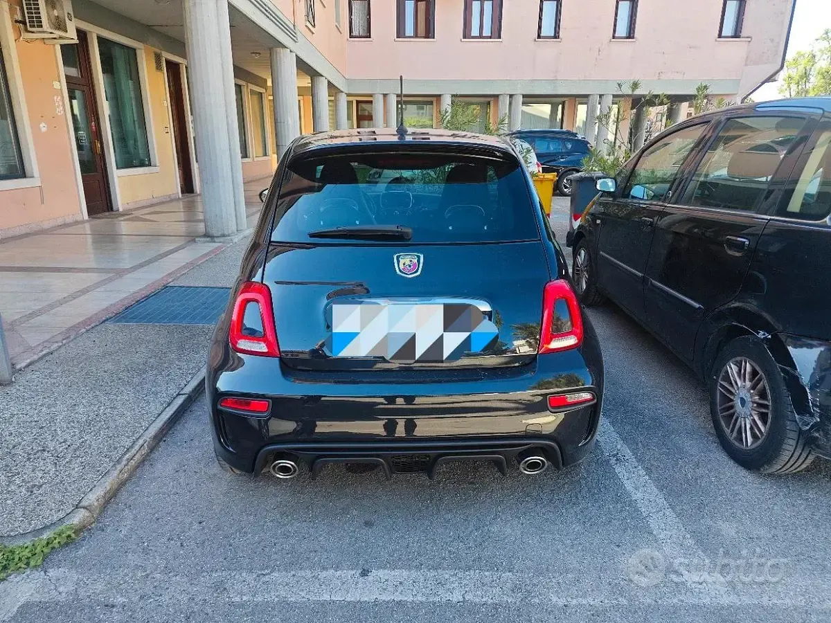 Usata Abarth 500 145 CV (106 kW) 2018 Nero Coupé