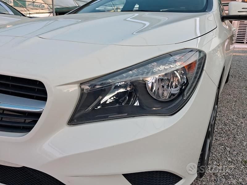 Usata Mercedes CLA180 Executive 122 CV (89 kW) 2015 Bianco Berlina