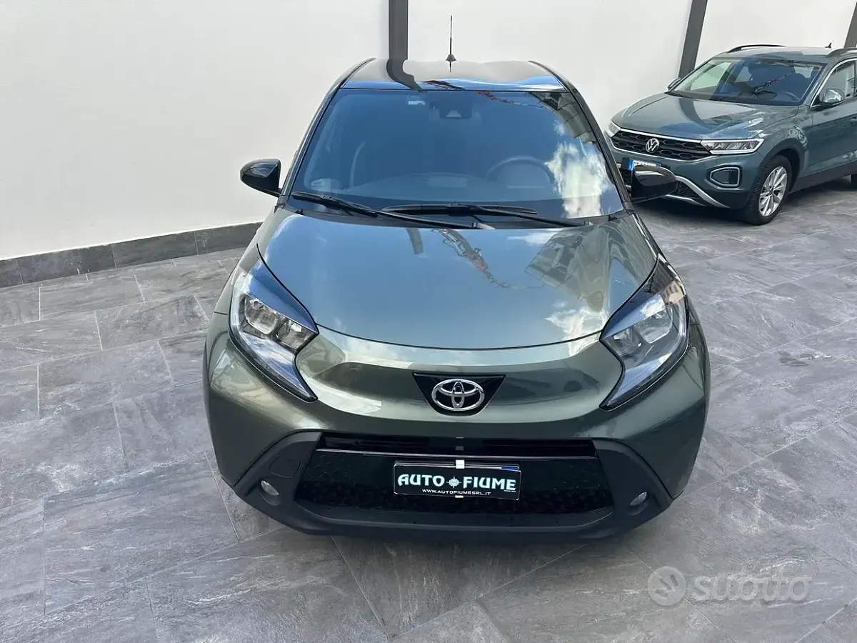 Usata Toyota Aygo X Lounge 72 CV (52 kW) 2023 Verde SUV
