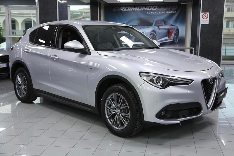 Usata Alfa Romeo Stelvio Super 210 CV (154 kW) 2018 Bianco SUV