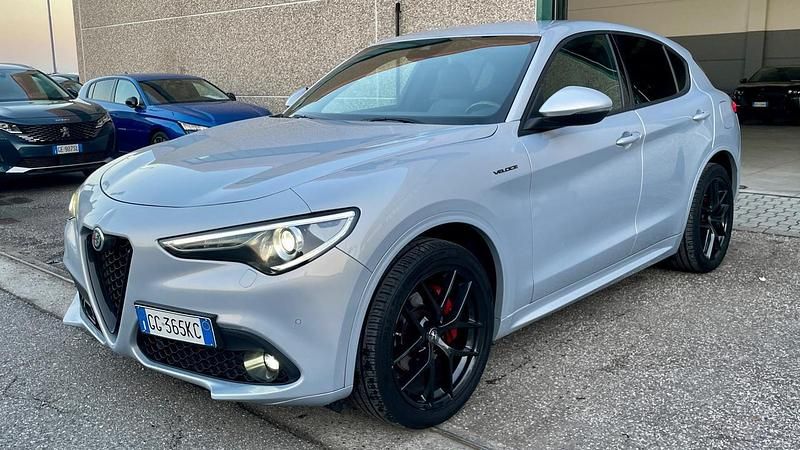 Usata Alfa Romeo Stelvio Veloce 210 CV (154 kW) 2021 Blu SUV