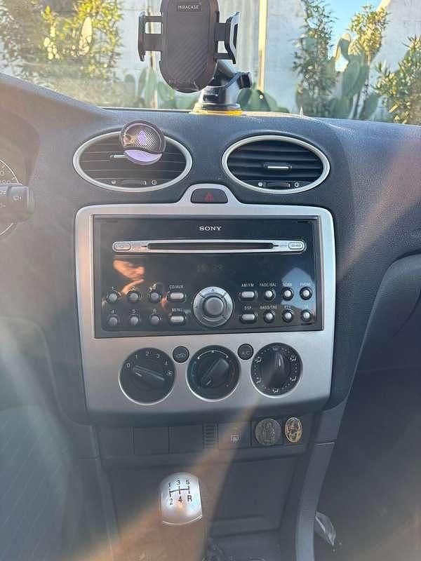 Usata Ford Focus 90 CV (66 kW) 2006 Blu/azzurro Berlina