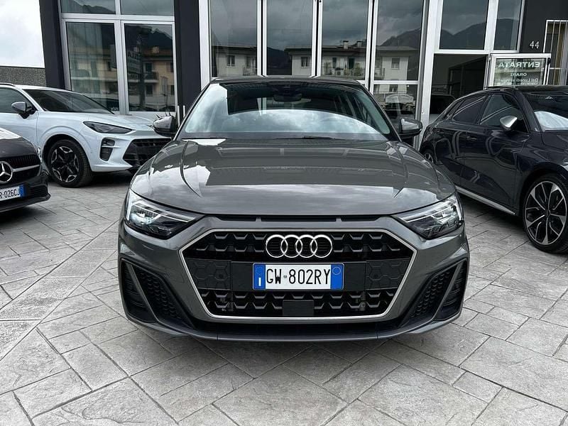 Usata Audi A1 Sportback S-Line 150 CV (110 kW) 2024 Grigio Utilitaria