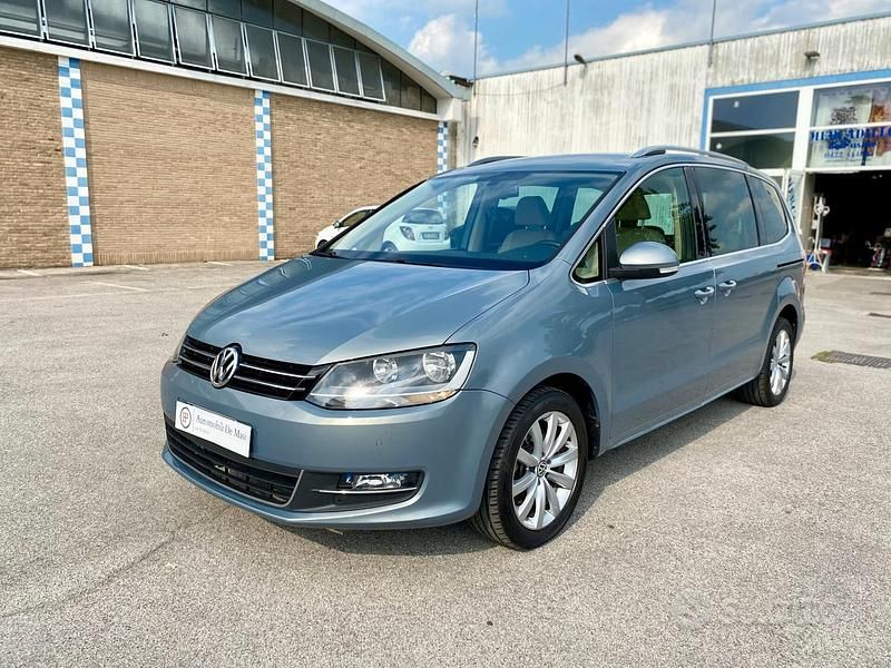 Grigio Usata 2012 VW Sharan Highline Monovolume | 9990 € (Buon prezzo) - Immagine 1/4