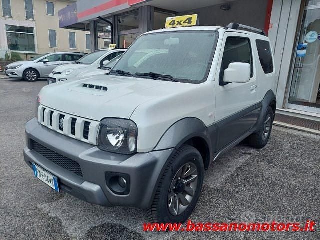 Usata Suzuki Jimny 85 CV (62 kW) 2018 Bianco pastello SUV