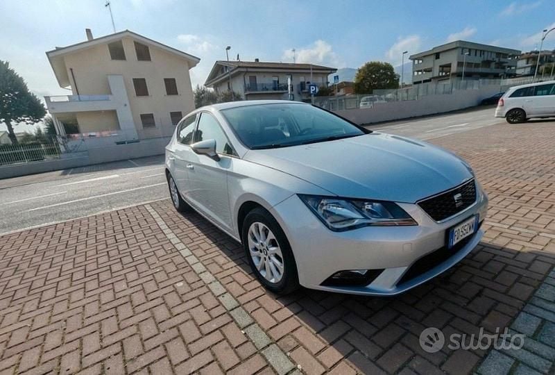 Usata Seat Leon 110 CV (80 kW) 2016 Grigio Berlina
