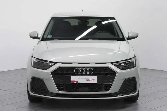 Usata Audi A1 Advanced Plus 116 CV (85 kW) 2025 Argento SUV