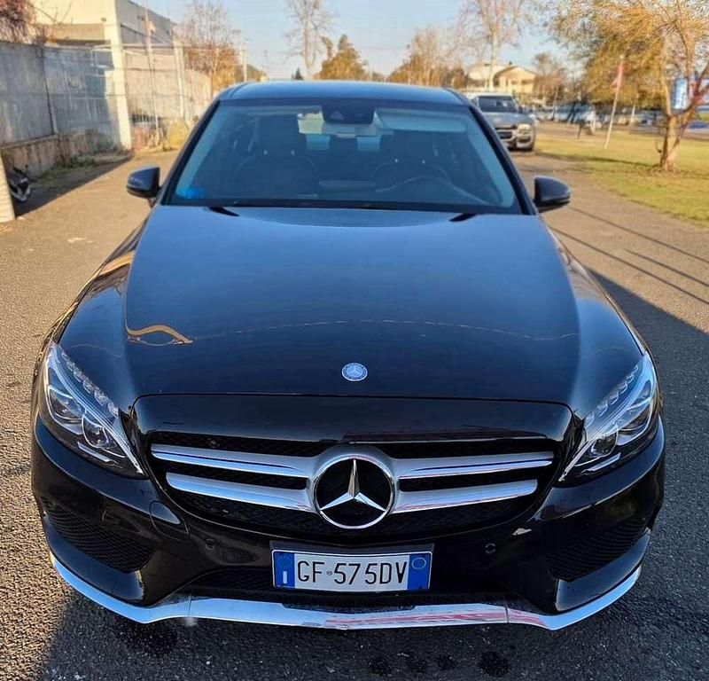 Usata Mercedes C220 Premium 170 CV (125 kW) 2014 Nero Berlina