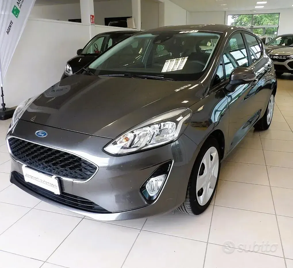 Usata Ford Fiesta Business Edition 86 CV (63 kW) 2020 Grigio Utilitaria