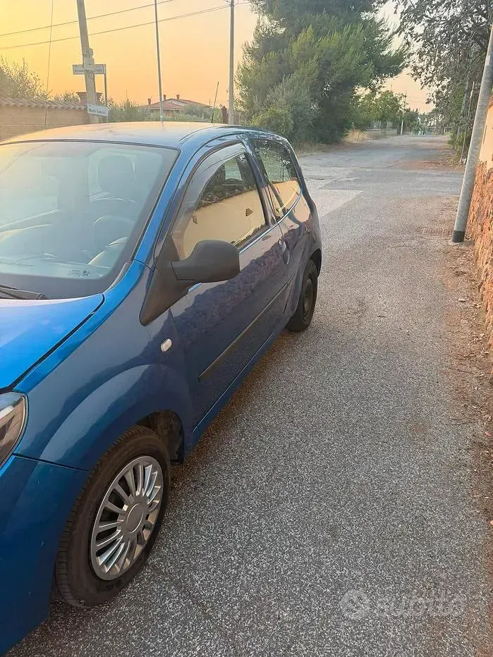 Usata Renault Twingo 58 CV (42 kW) 2009 Bluazzurro Utilitaria