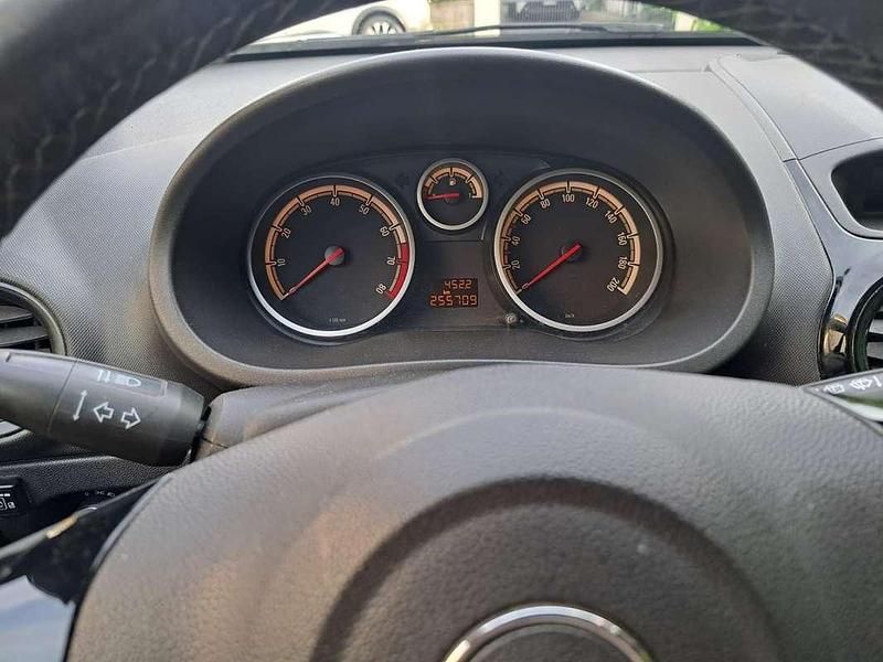 Usata Opel Corsa Enjoy 75 CV (55 kW) 2018 Utilitaria