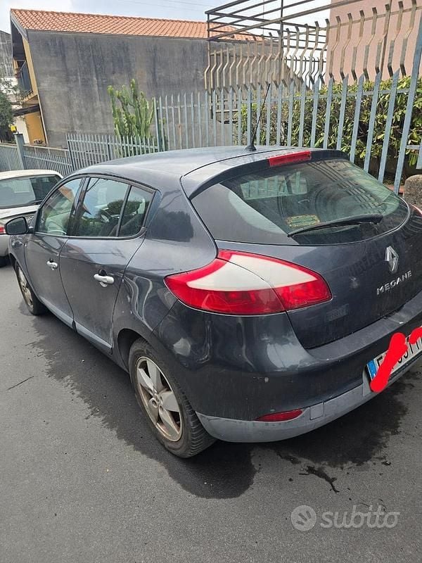 Usata Renault Mégane 110 CV (80 kW) 2010 Grigio Berlina