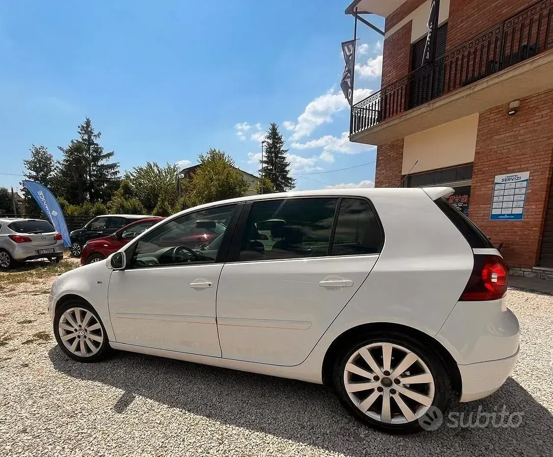 Usata VW Golf Plus Cross Sportline 105 CV (77 kW) 2009 Bianco Station wagon