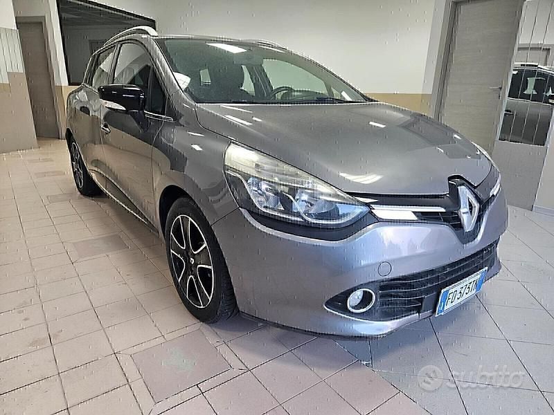 Usata Renault Clio GrandTour 90 CV (66 kW) 2016 Grigio Station wagon
