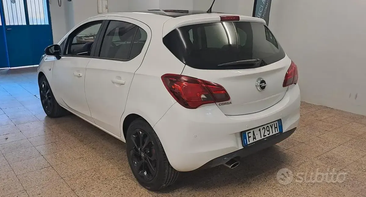 Usata Opel Corsa 69 CV (50 kW) 2015 Bianco Utilitaria