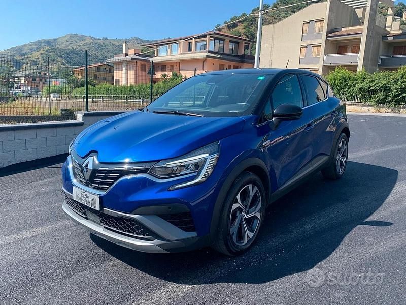 Usata Renault Captur RS Line 100 CV (73 kW) 2022 Blu SUV