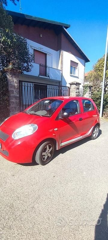 Usata DR DR1 68 CV (50 kW) 2011 Rosso Utilitaria