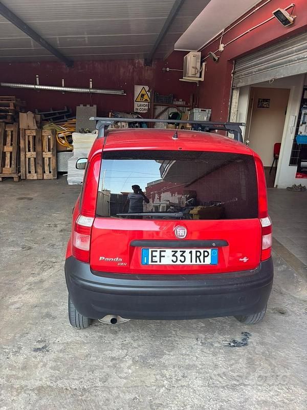 Usata Fiat Panda 69 CV (50 kW) 2010 Rosso Utilitaria