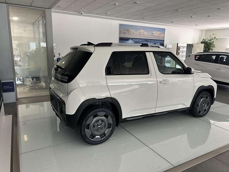 Nuova Hyundai Inster 27 kW (38 CV) 2025 Unbleached ivory Utilitaria