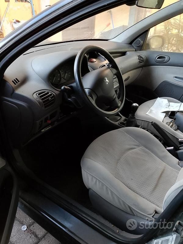 Usata Peugeot 206 2004 Utilitaria