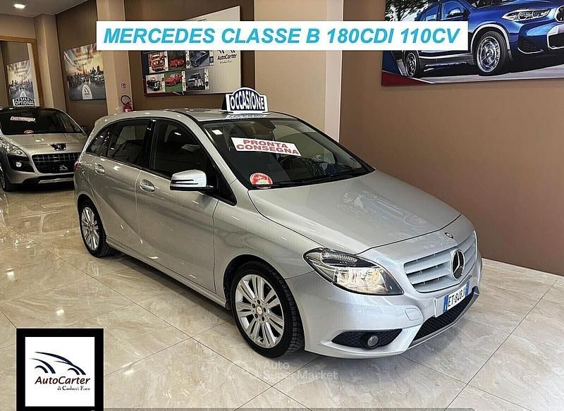 Usata Mercedes B180 109 CV (80 kW) 2014 Gray Monovolume