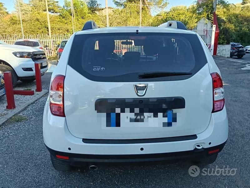 Usata Dacia Duster 110 CV (80 kW) 2017 Bianco Station wagon