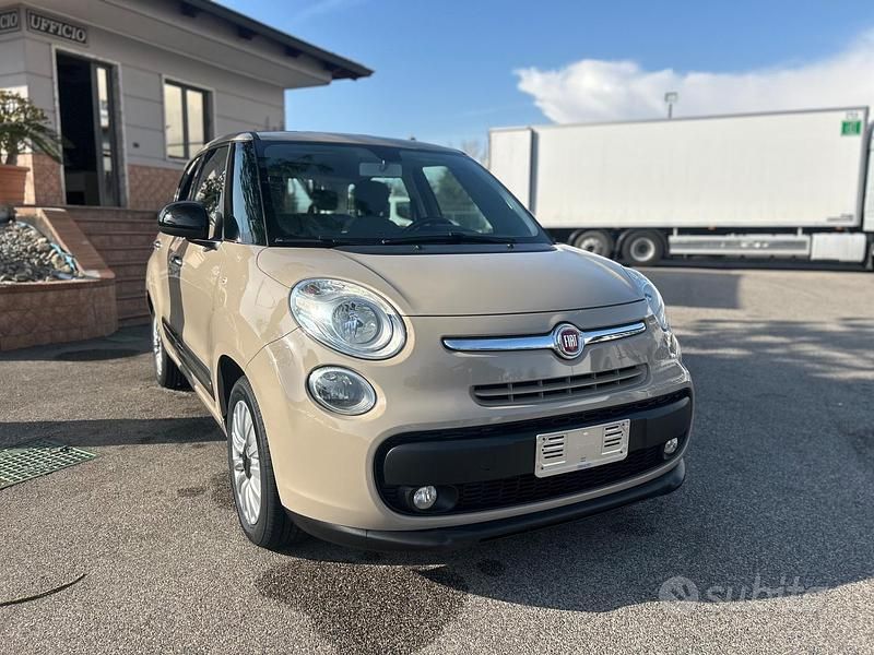 Usata Fiat 500L Lounge 95 CV (69 kW) 2015 Beige Monovolume