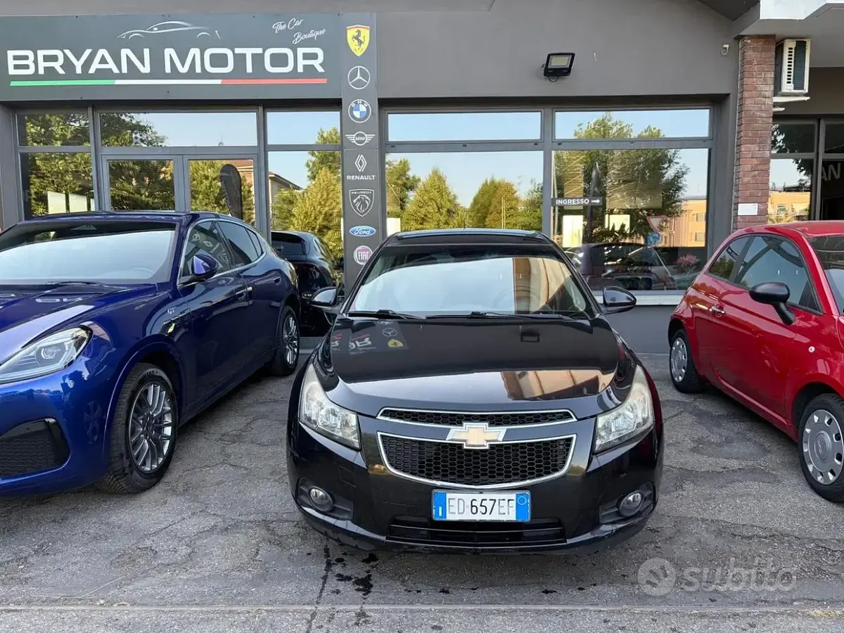Usata Chevrolet Cruze LT 150 CV (110 kW) 2010 Nero Berlina