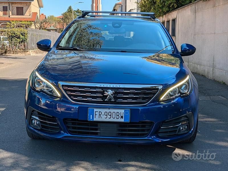 Usata Peugeot 308 Allure 130 CV (95 kW) 2018 Blu Station wagon