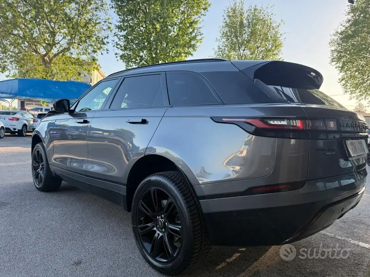 Usata Land Rover Range Rover Velar HSE Dynamic 241 CV (177 kW) 2019 Grigio SUV
