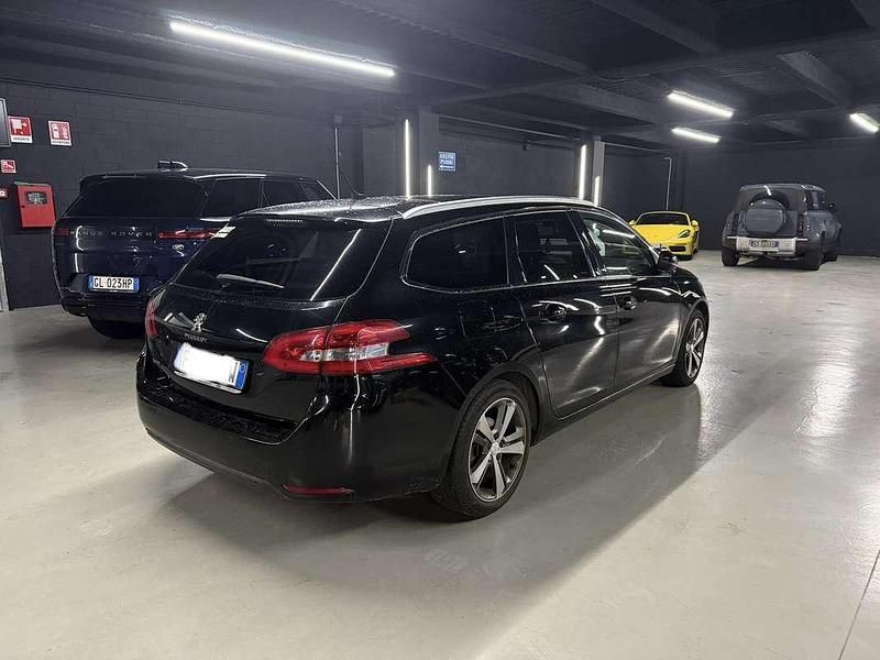 Gebraucht Peugeot 308 SW Allure 131 PS (96 kW) 2019 Schwarz Kombi