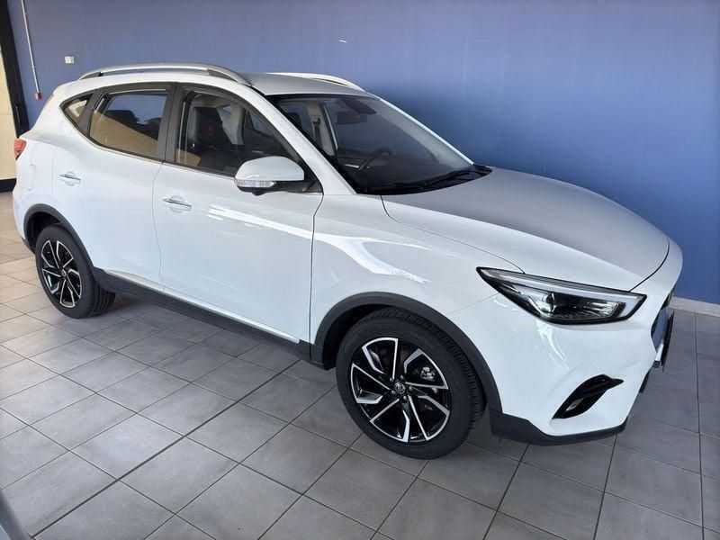 Usata MG ZS Luxury 106 CV (77 kW) 2023 Bianco Berlina