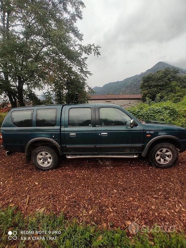 Usata Ford Ranger 109 CV (80 kW) 2003 Verde Pick-up