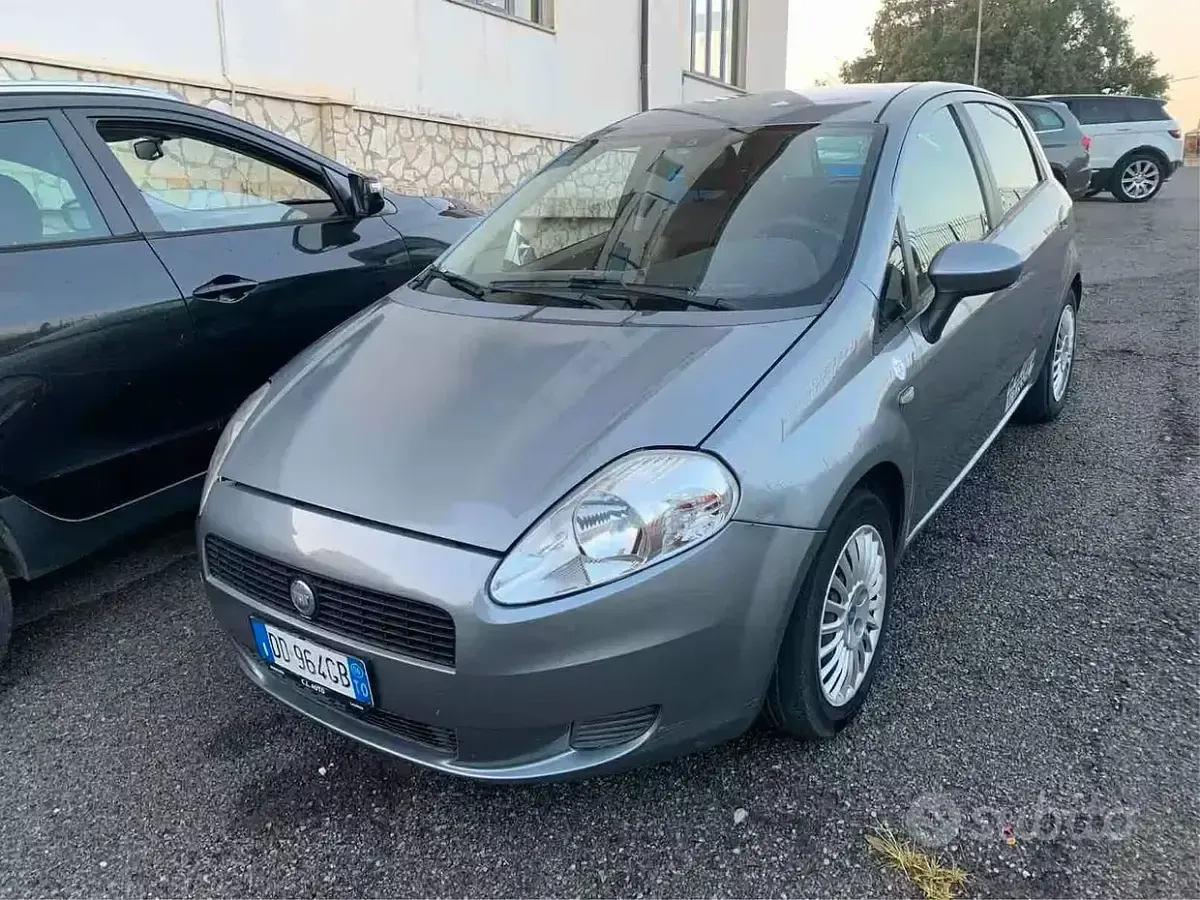 Usata Fiat Grande Punto 90 CV (66 kW) 2006 Utilitaria