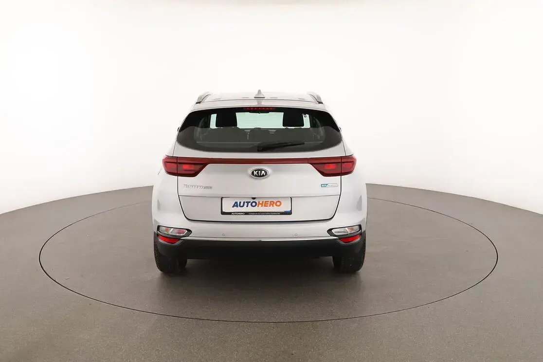 Usata Kia Sportage 136 CV (100 kW) 2021 Argento SUV