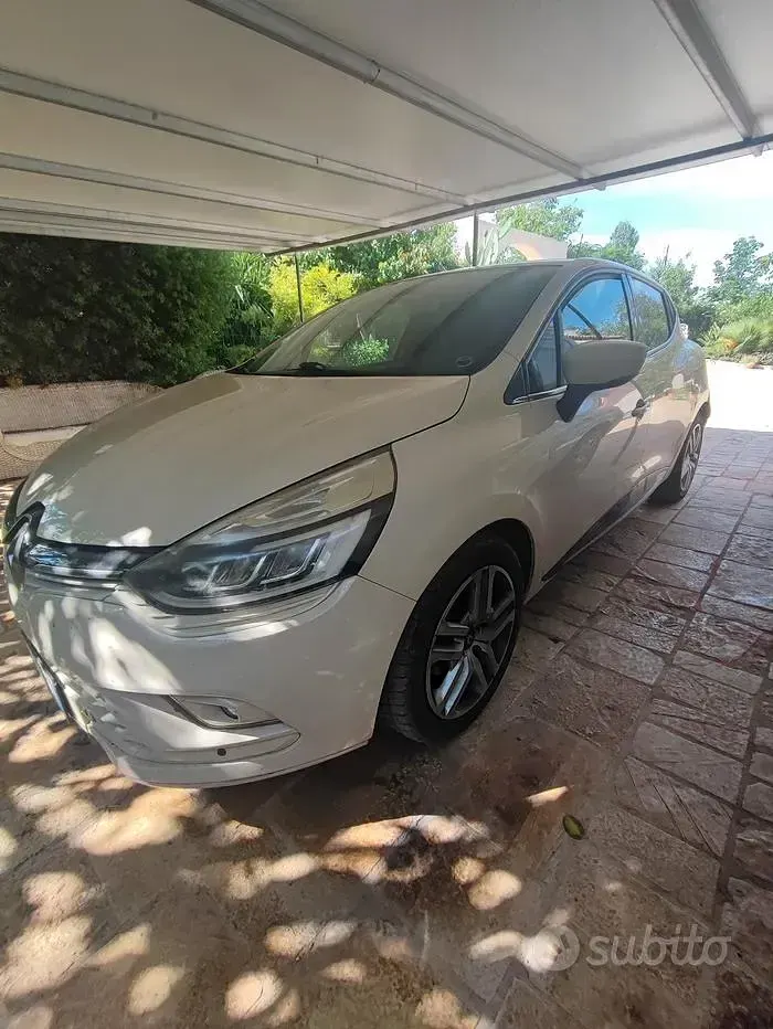Usata Renault Clio 90 CV (66 kW) 2016 Berlina